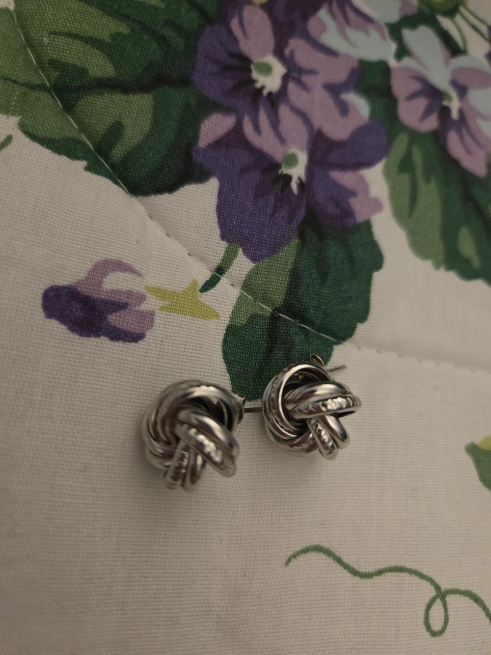 Silver Knot Stud Earrings - Classic Women's Jewelry
